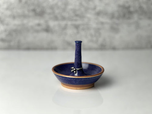 Ring Holder - Plain Jane
